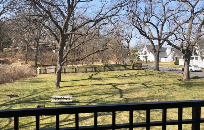 2 beds, 1 bath, 945 sqft, $1,325, Unit 8723-303