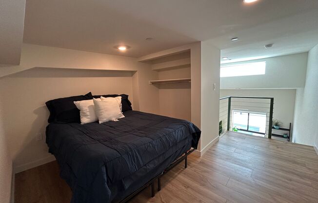 Studio, 1 bath, 305 sqft, $2,045, Unit 667