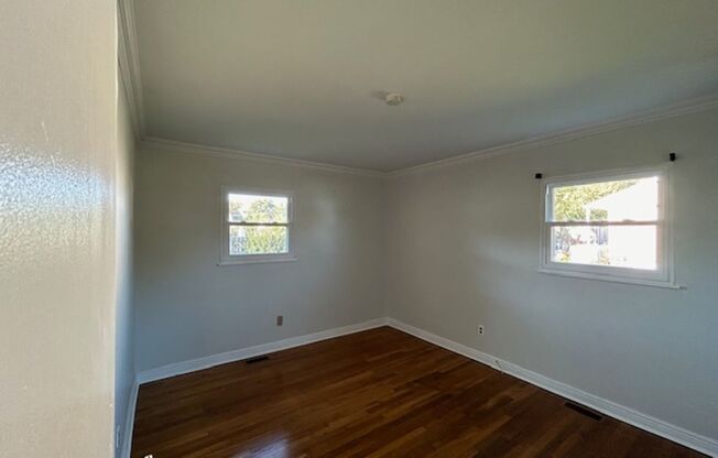 3 beds, 1 bath, $1,995