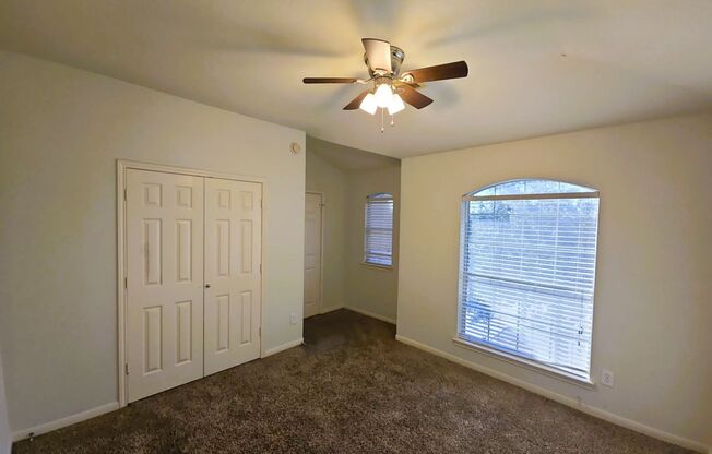 3 beds, 2.5 baths, $2,045