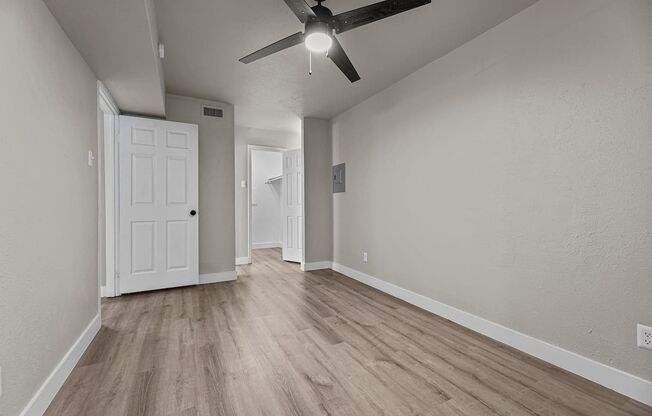 1 bed, 1 bath, 486 sqft, $729, Unit 117