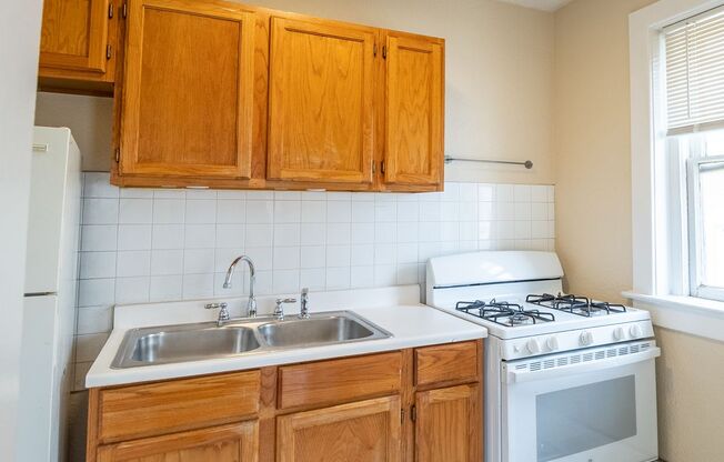 The Dallas Apartments | Historic Capitol Hill Living in Denver