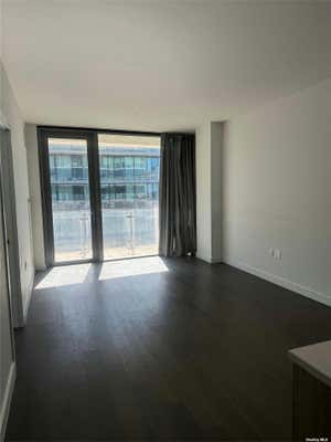 1 bed, 1 bath, $3,300, Unit PH3L