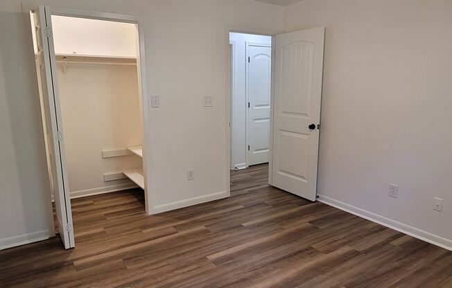 2 beds, 1 bath, $1,375