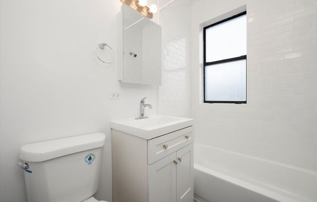 2 beds, 1 bath, 720 sqft, $1,695, Unit 1540-1M