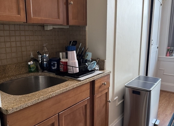 1 bed, 1 bath, 610 sqft, $3,200, Unit 609