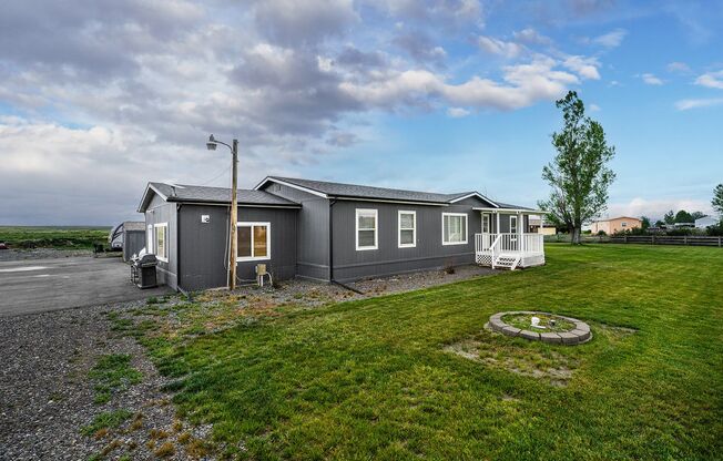 3 Bed | 2 Bath | 1 Acre | Shepherd