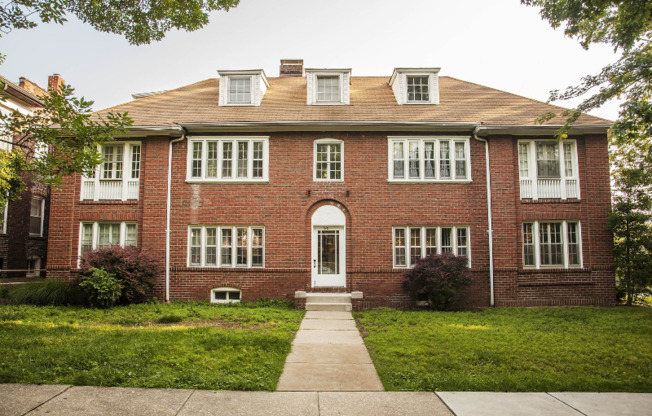 6401 Alamo Ave