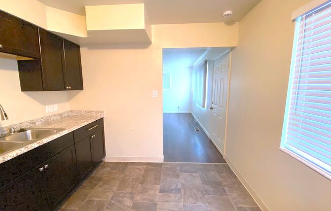 2 beds, 1 bath, 720 sqft, $1,595, Unit Ele1235