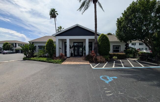 2 beds, 2 baths, $1,600, Unit # 16202