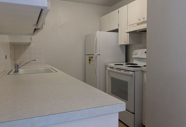 2 beds, 1 bath, $1,950