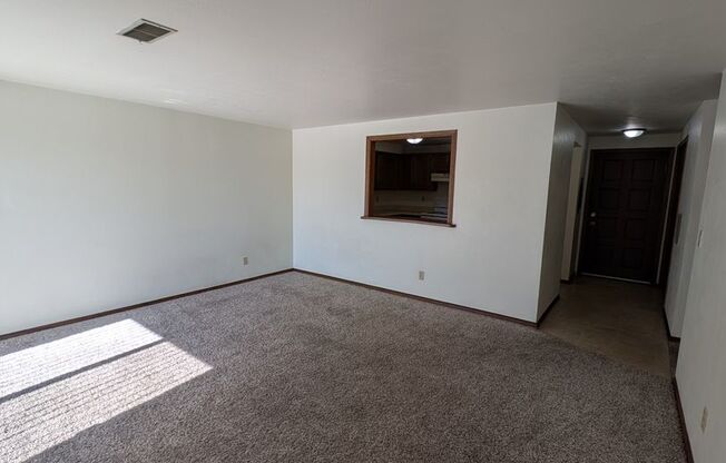 2 beds, 2 baths, 1,034 sqft, $1,279, Unit 1401 094