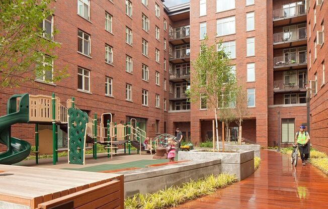 The Ramona Courtyard & Tot Lot