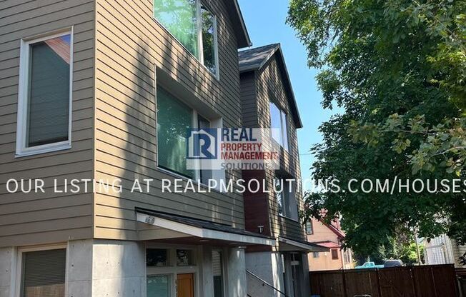 4540 N VANCOUVER AVE