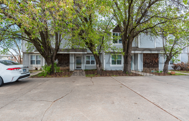 7210-3 West Douglas Avenue