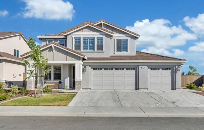 Immaculate Rocklin home with separate suite