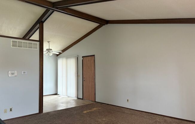 Beautiful 3 Bed 2 bath Home