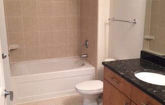 Beautiful 1 bedroom / 1 bath condo with balcony