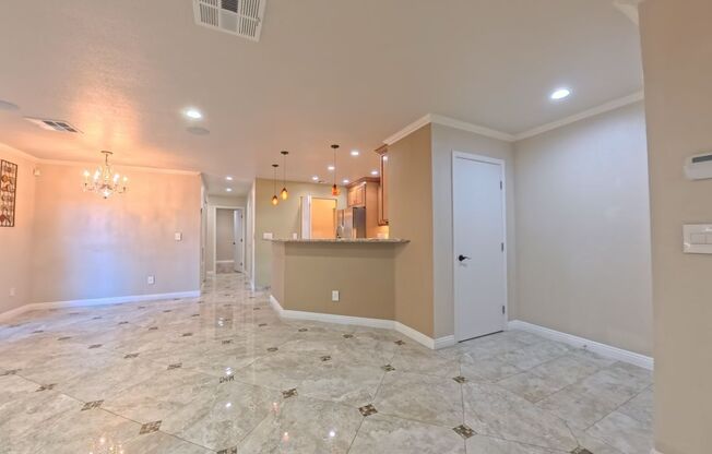 2 beds, 2 baths, $1,695, Unit # 1061