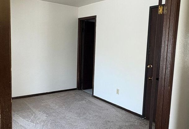 2 beds, 1.5 baths, 1,000 sqft, $1,450, Unit 8133-8133C