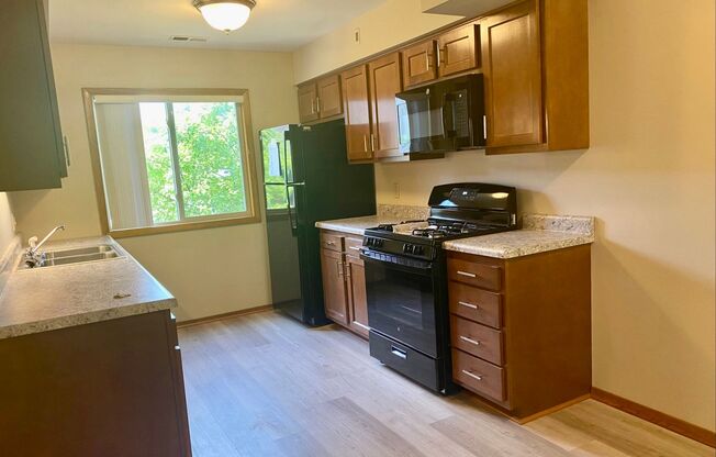 Cozy 2 Bedroom, 1 Bath Apartment with Balcony - Welcome Home!