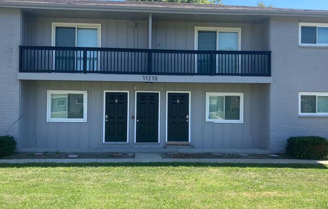 2 beds, 1 bath, 950 sqft, $1,195, Unit 11210 W 60th Terrace - Unit A