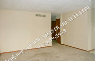 2 beds, 1 bath, $950