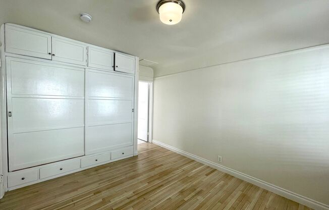 1 bed, 1 bath, $2,195, Unit 10382