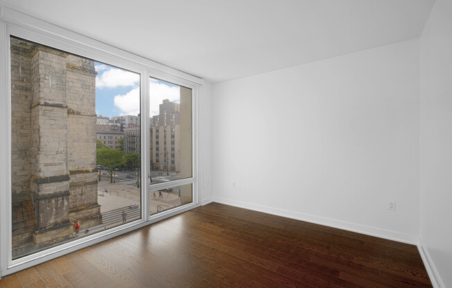 1 bed, 1 bath, $5,749, Unit 326
