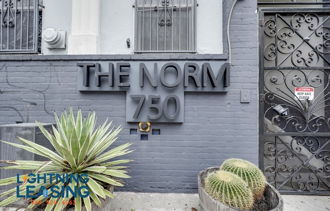 748 S NORMANDIE AVE