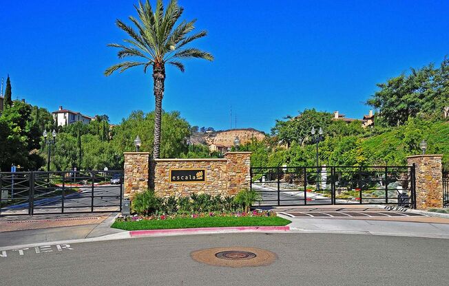 Mission Valley 3 Bedroom Townhome at Escala! Available Now!