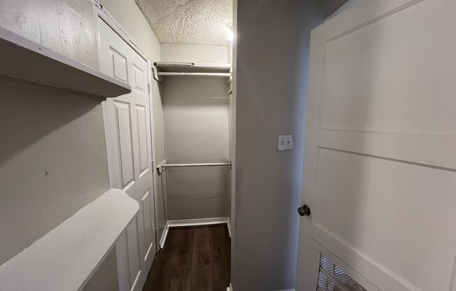 2 beds, 1 bath, $950