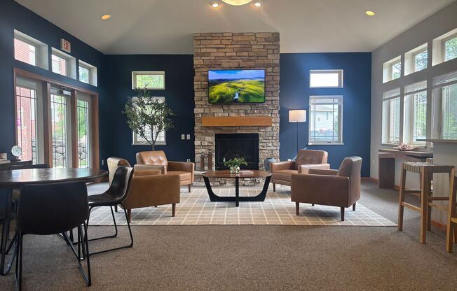 1 bed, 1 bath, 756 sqft, $1,535, Unit 290-103