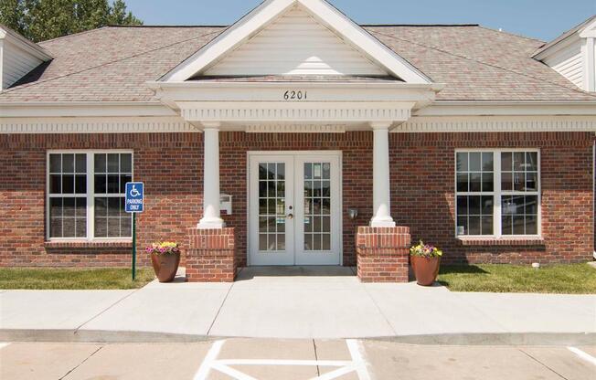 Leasing office at Williamsburg Park Apartments in Lincoln NE