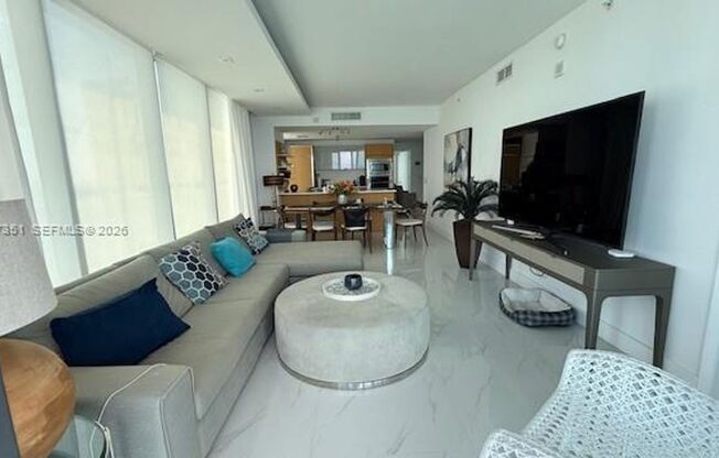 3 beds, 2 baths, 1,395 sqft, $7,250, Unit 460 NE 28th St # 2908