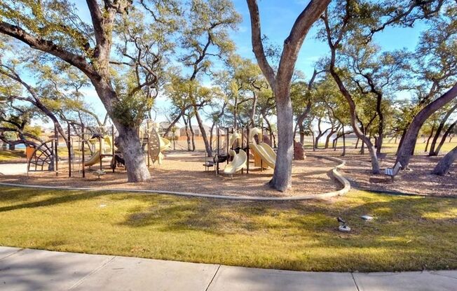 3 beds, 2 baths, $2,050