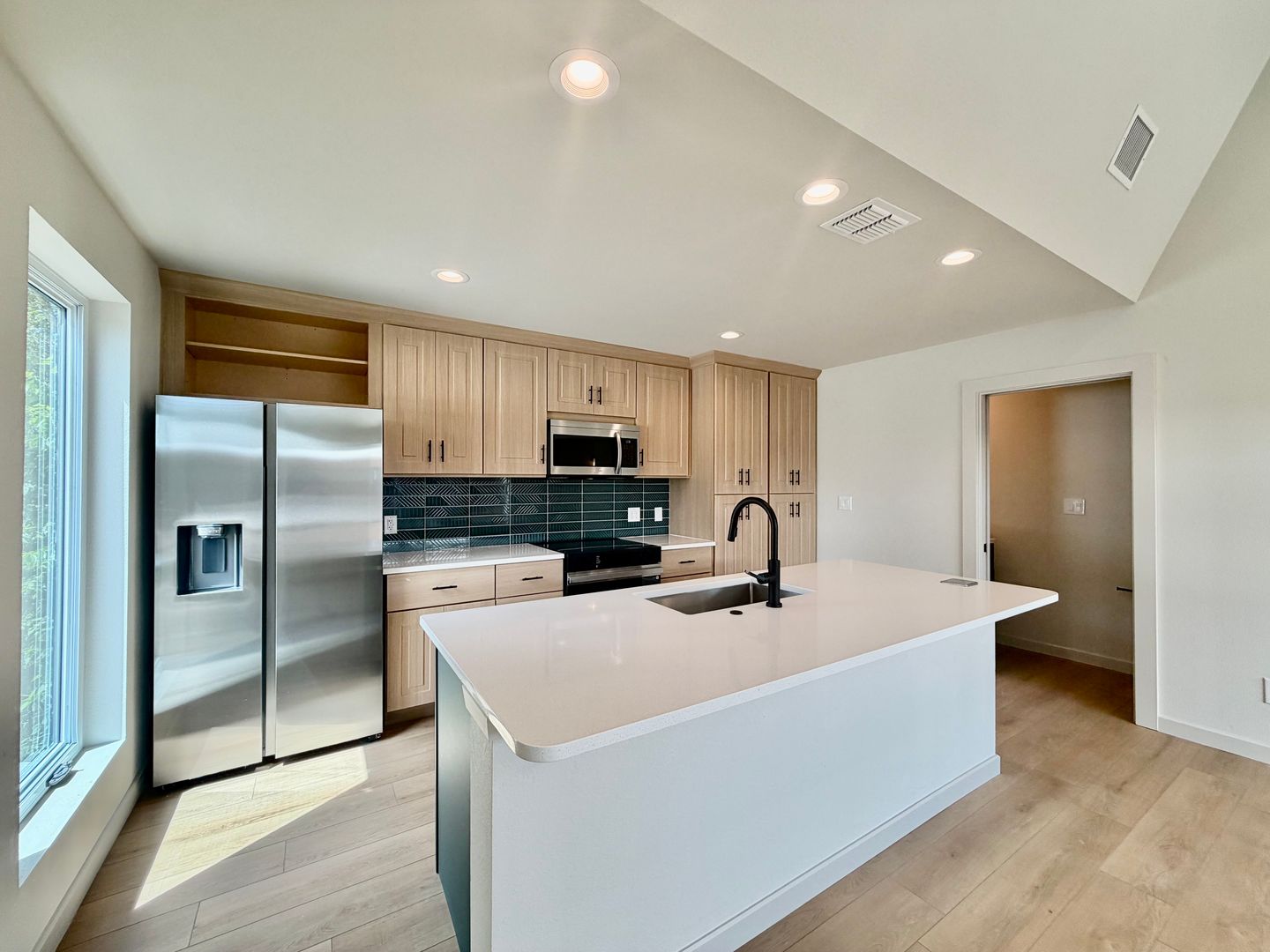 Modern Luxury in San Marcos' Premier Courtyard Community – Now Leasing!