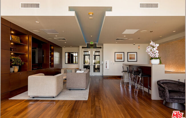 1 bed, 1.8 baths, 1,400 sqft, $3,990, Unit 817