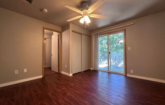 2 beds, 1.5 baths, $1,550, Unit 1562