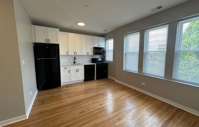 1 bed, 1 bath, $1,625, Unit 307