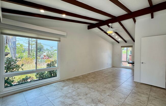 Beautiful 3 Bed / 2 Bath Home in La Mesa – Modern Comfort & Style!