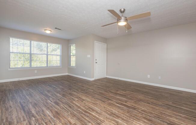 1 bed, 1 bath, 908 sqft, $1,450