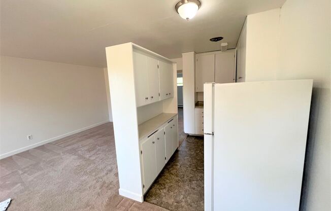 1 bed, 1 bath, 600 sqft, $1,695, Unit 10