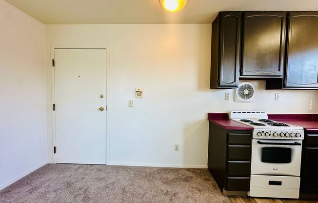 1 bed, 1 bath, 400 sqft, $1,475, Unit Unit 09