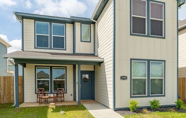 Immaculate 4-bedroom 3.5 bath Home in Fayetteville! Students Welcome!