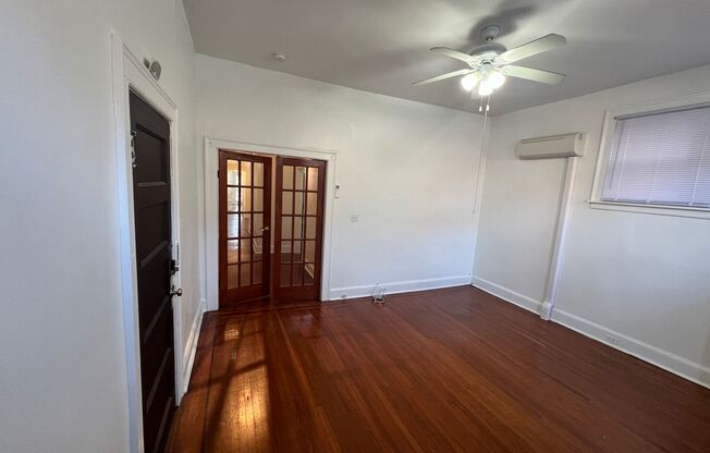 2 beds, 1 bath, 1,200 sqft, $1,750, Unit 3041 N Calvert St A1