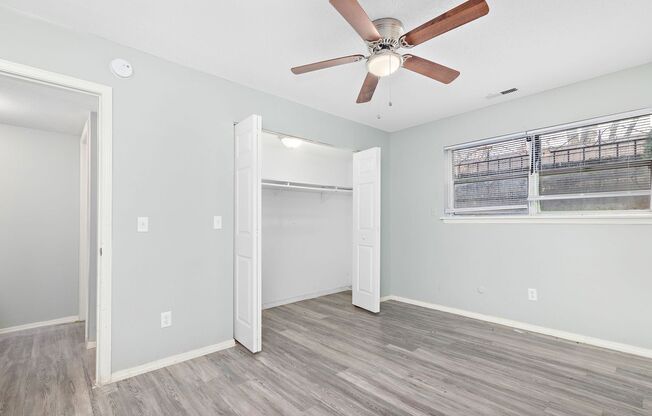 Spacious 2-Bedroom Apartment in a Gated Community – Prime KCK Location!