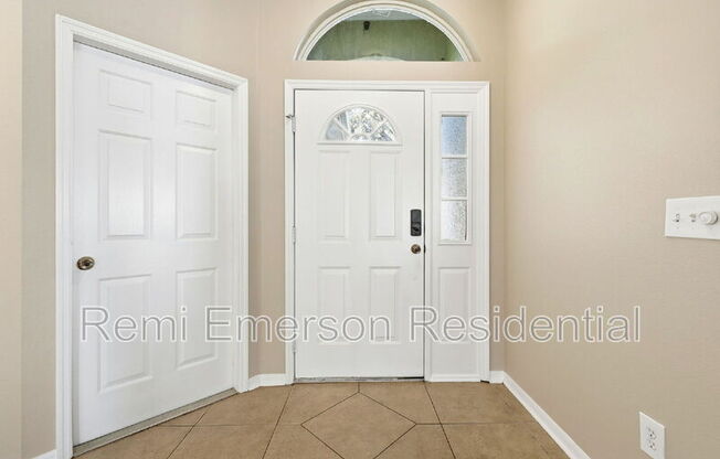 208 WOODBURY PNES CIR