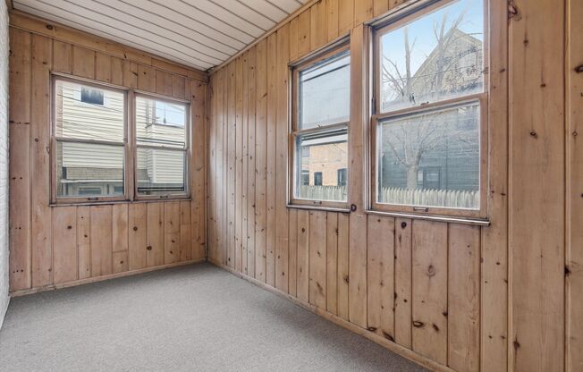 2 beds, 1 bath, 903 sqft, $2,595, Unit 2134-1R