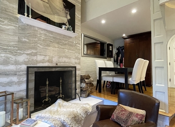 124 Beacon St, Boston MA 3F